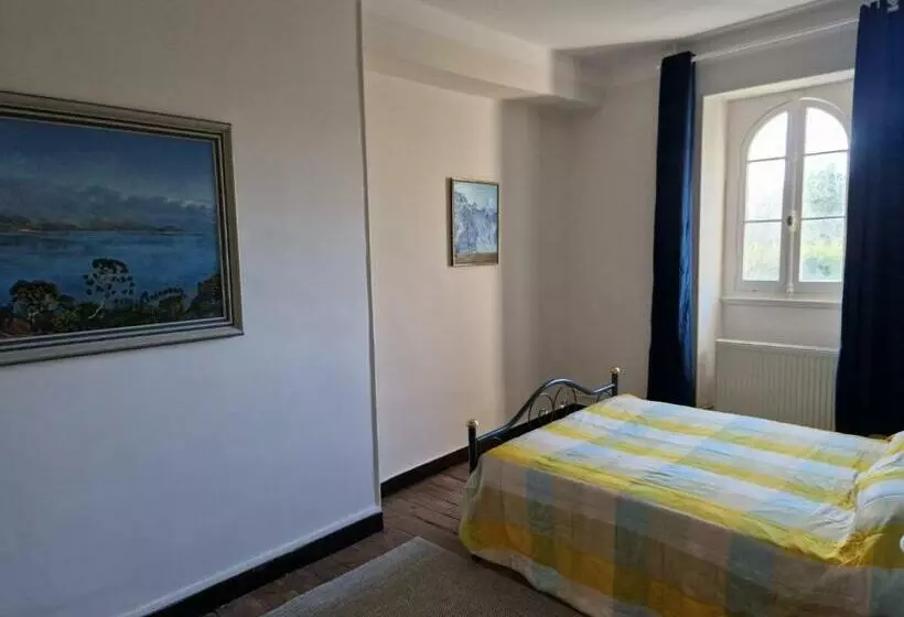 Aamiaismajoitus (B&B) Château St Justin