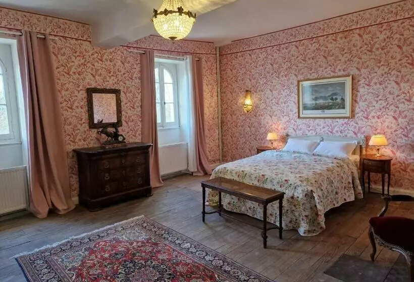 Aamiaismajoitus (B&B) Château St Justin