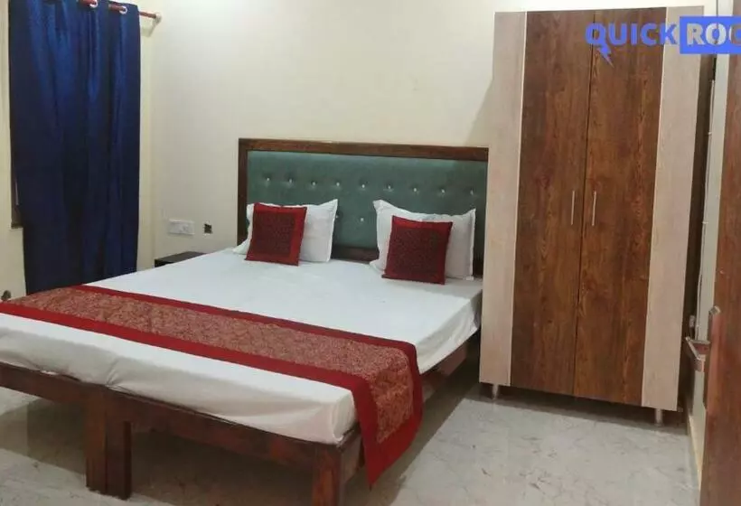 ベッドアンドブレックファースト Quick Rooms Faizabad Road