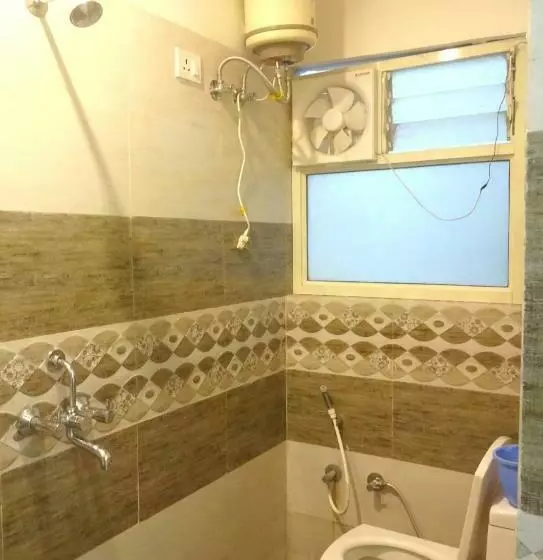 ベッドアンドブレックファースト Quick Rooms Faizabad Road