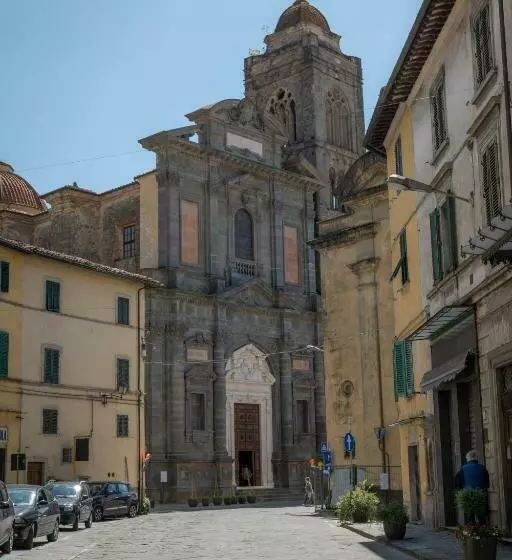 Cathedral Wellness Stay Sauna & Massage