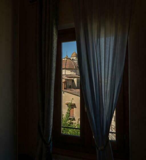 Cathedral Wellness Stay Sauna & Massage