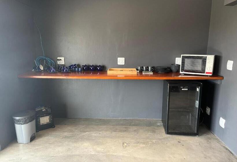 פנסיון The Capri Green