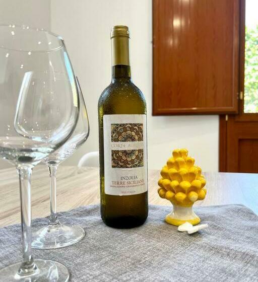 Summer Breeze Apartment   Avola