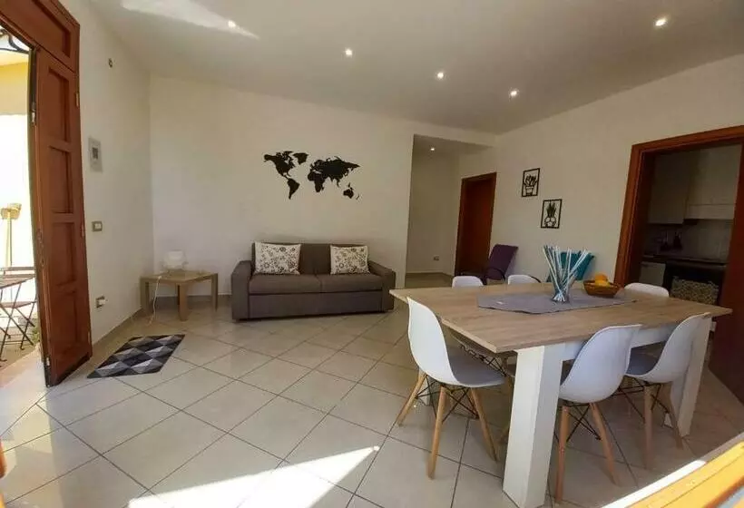 Summer Breeze Apartment   Avola