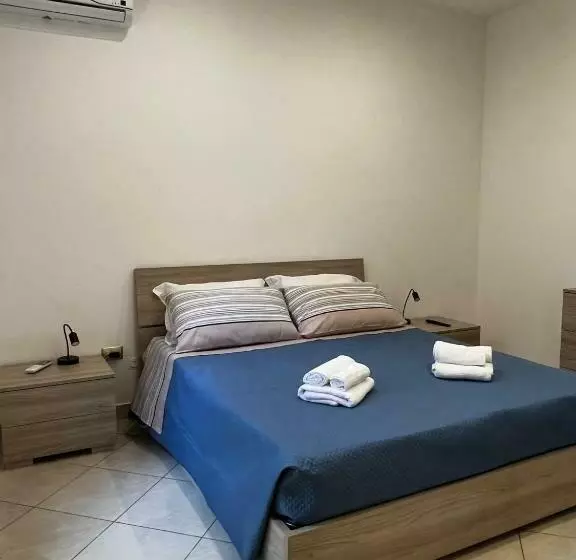 Summer Breeze Apartment   Avola