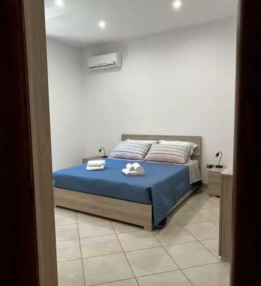 Summer Breeze Apartment   Avola