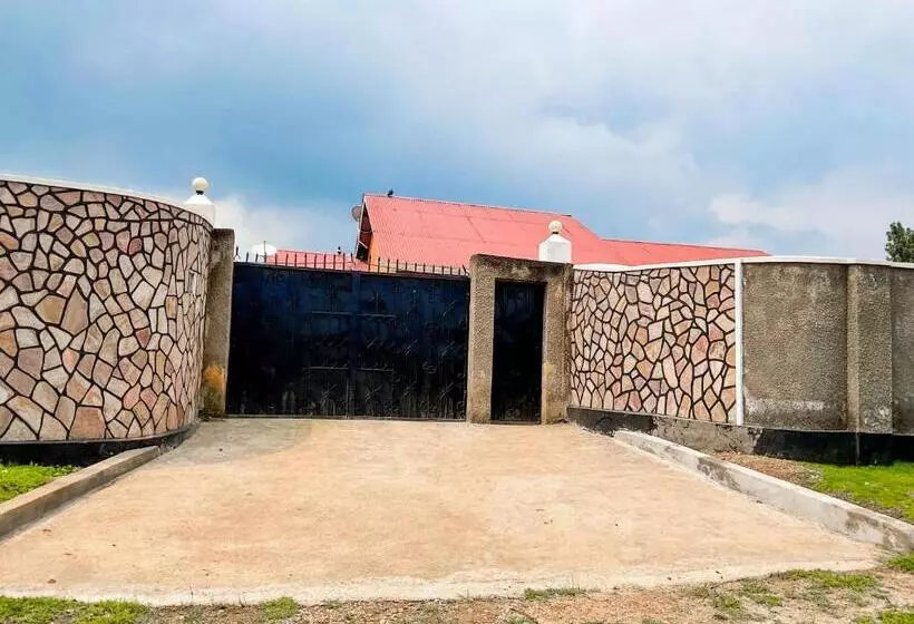 هاستل Agape House