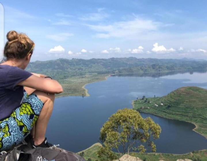 هاستل Agape House