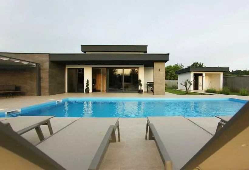 Luxury Villa Lusso