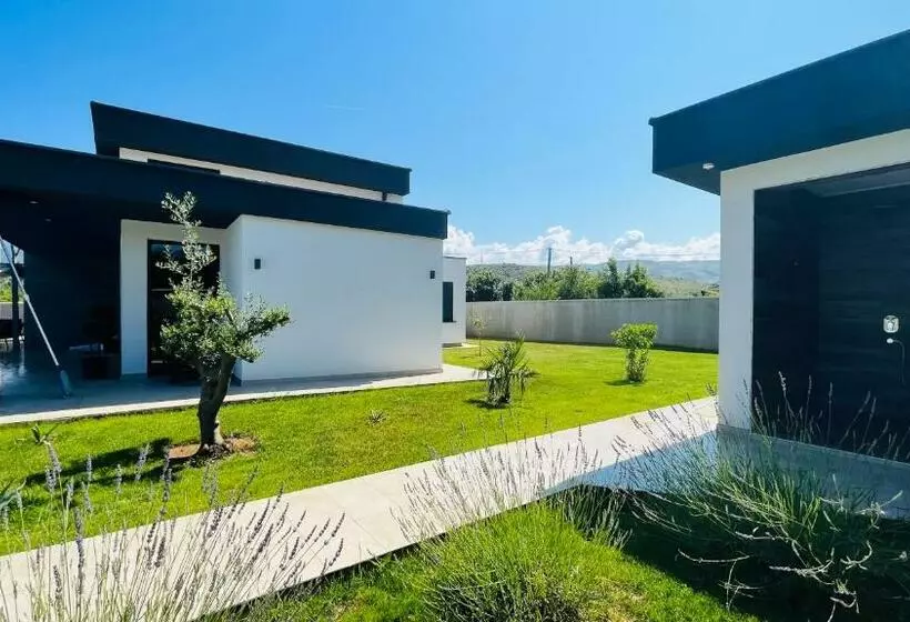 Luxury Villa Lusso