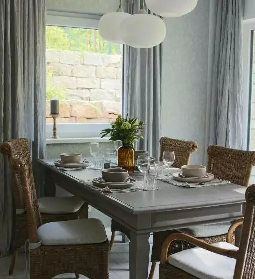 Moderne Wohnung Im Skandinavischen Stil Am Waldrand