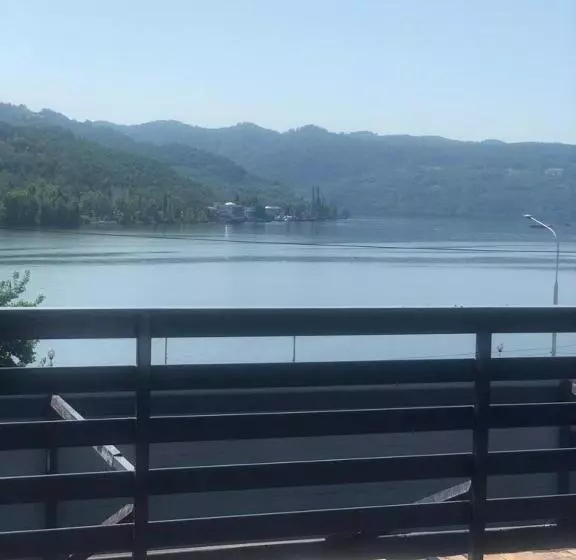 Majatalo Casa Paraschiva