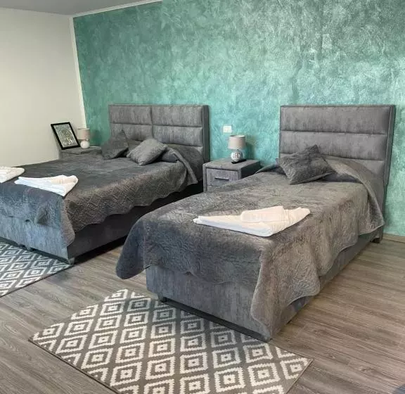 Majatalo Casa Paraschiva