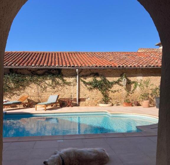 Пансион Chambres D Hôtes La Tour D Aspiran