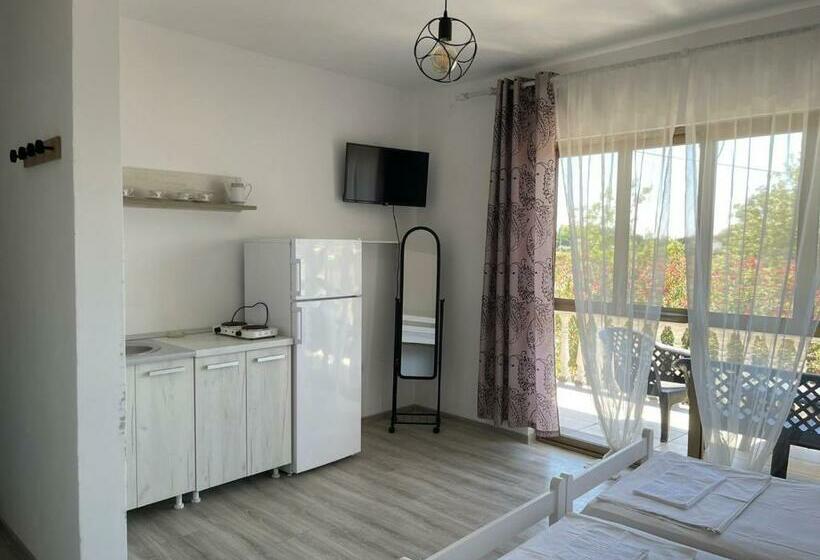 پانسیون White Apartments