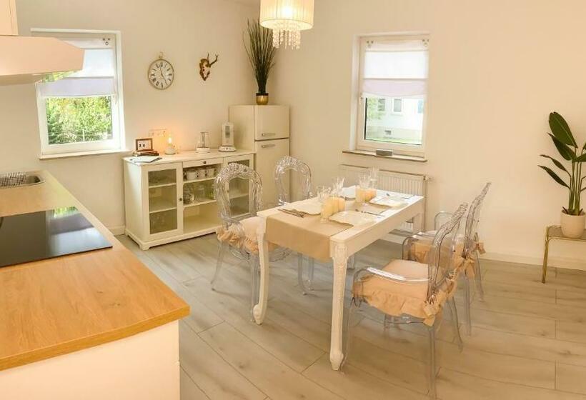 Apartments Cassel   Mit Smart Tv Und Parkplätzen   Für Singles, Paare, Familien Und Gruppen