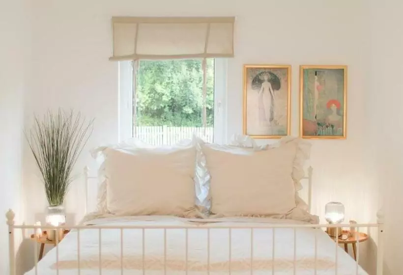 Apartments Cassel   Mit Smart Tv Und Parkplätzen   Für Singles, Paare, Familien Und Gruppen