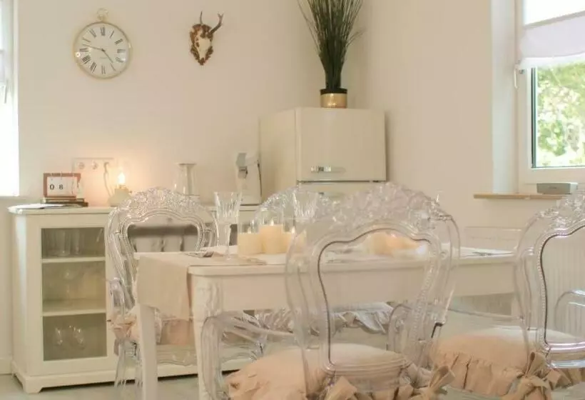 Apartments Cassel   Mit Smart Tv Und Parkplätzen   Für Singles, Paare, Familien Und Gruppen