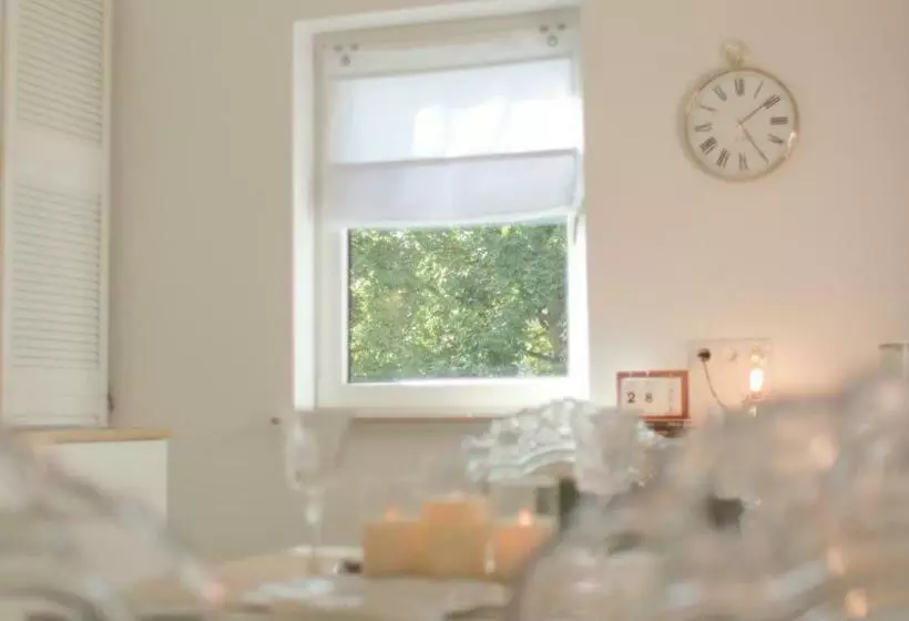 Apartments Cassel   Mit Smart Tv Und Parkplätzen   Für Singles, Paare, Familien Und Gruppen