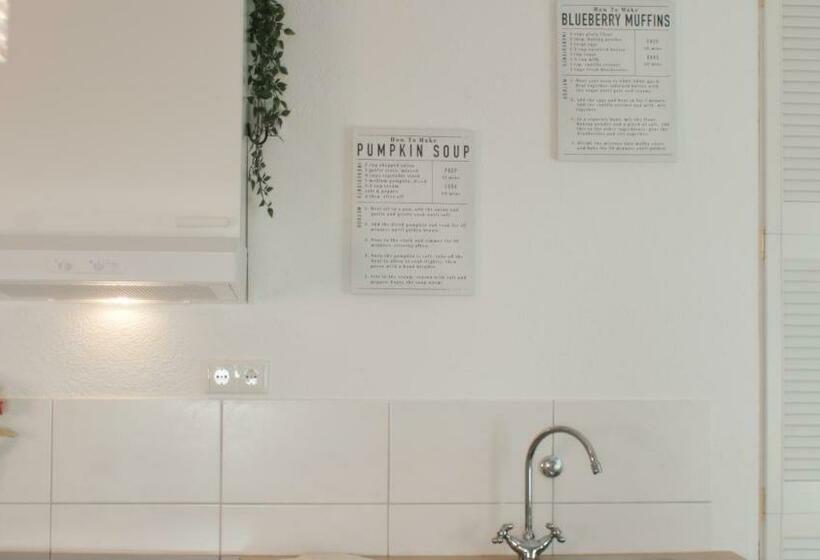 Apartments Cassel   Mit Smart Tv Und Parkplätzen   Für Singles, Paare, Familien Und Gruppen