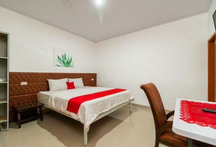 בית מלון כפרי Reddoorz @ Aldos Villa Silangit