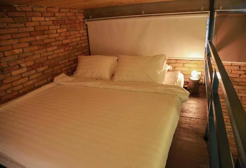 پانسیون Stay&chill   S.1: Ancient Studio Nearby Bui Vien