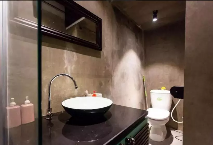 پانسیون Stay&chill   S.1: Ancient Studio Nearby Bui Vien