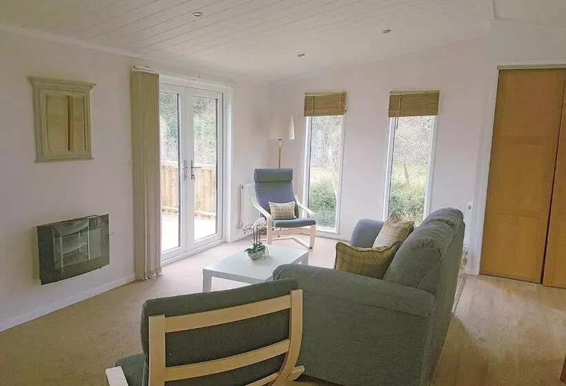 Lomakeskus Llwyngwair Manor Holiday Park