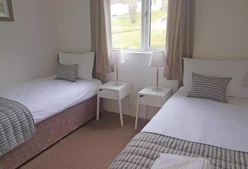 Lomakeskus Llwyngwair Manor Holiday Park