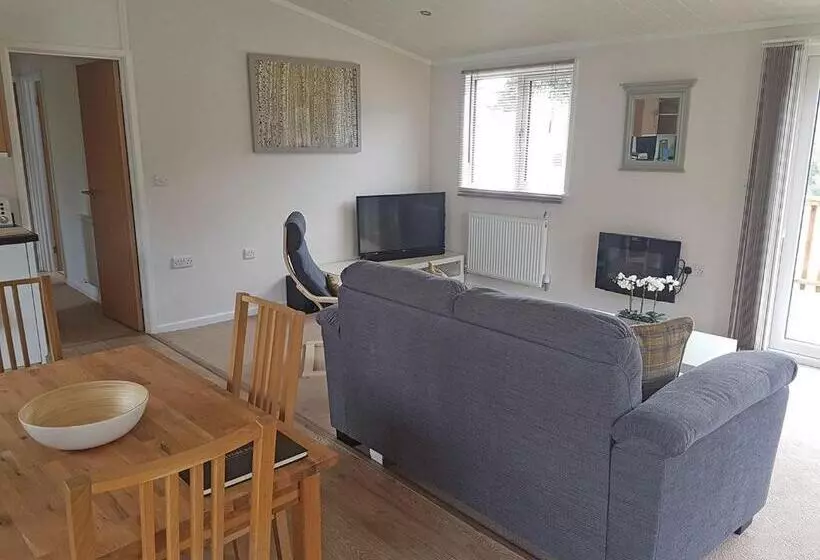 Lomakeskus Llwyngwair Manor Holiday Park