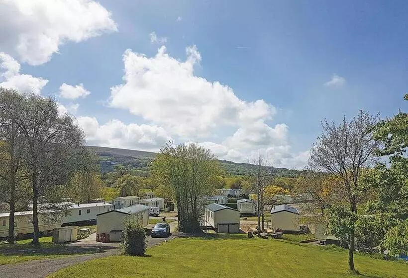 Lomakeskus Llwyngwair Manor Holiday Park