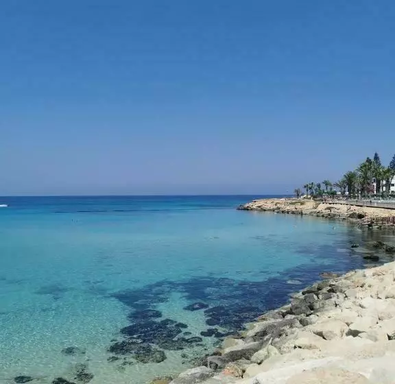 Sea View Cosy Apartment