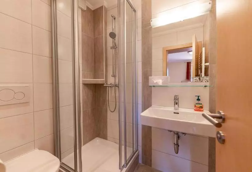 ベッドアンドブレックファースト Landhaus Metzgerstubn