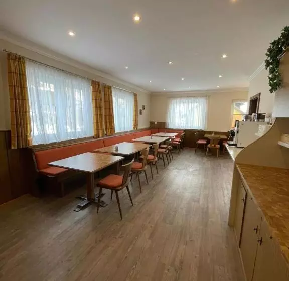 ベッドアンドブレックファースト Landhaus Metzgerstubn