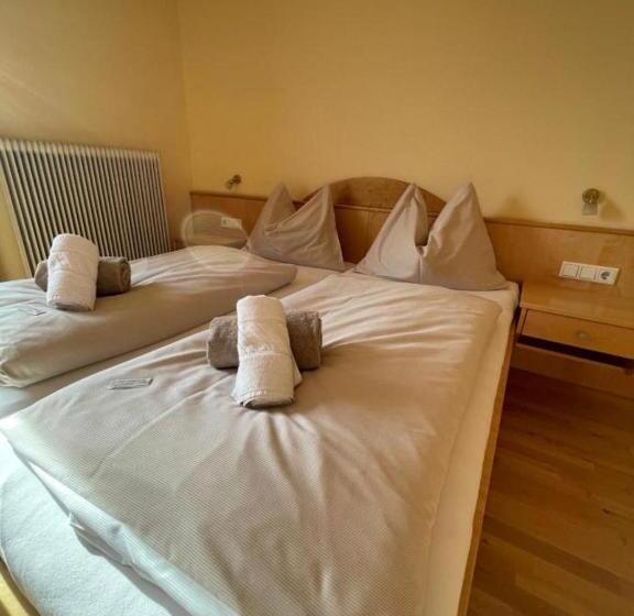 ベッドアンドブレックファースト Landhaus Metzgerstubn