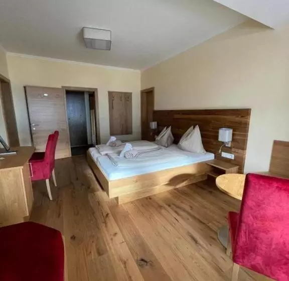 ベッドアンドブレックファースト Landhaus Metzgerstubn