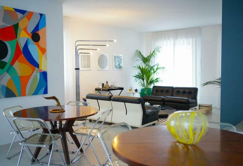 住宿加早餐  Parisina Design Rooms