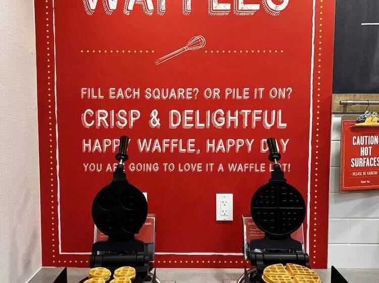 Hotelli Hampton Inn & Suites Marina