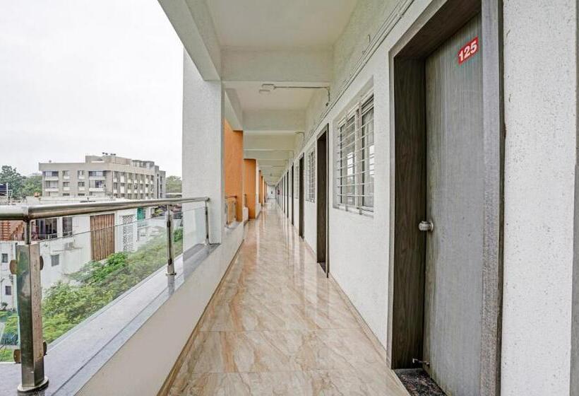 Itsy Hotels Flowers Park