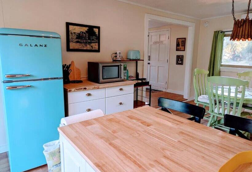 فندق The Cottage On The Farm