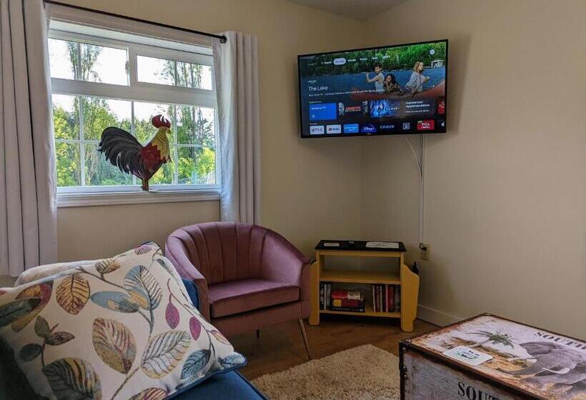 فندق The Cottage On The Farm