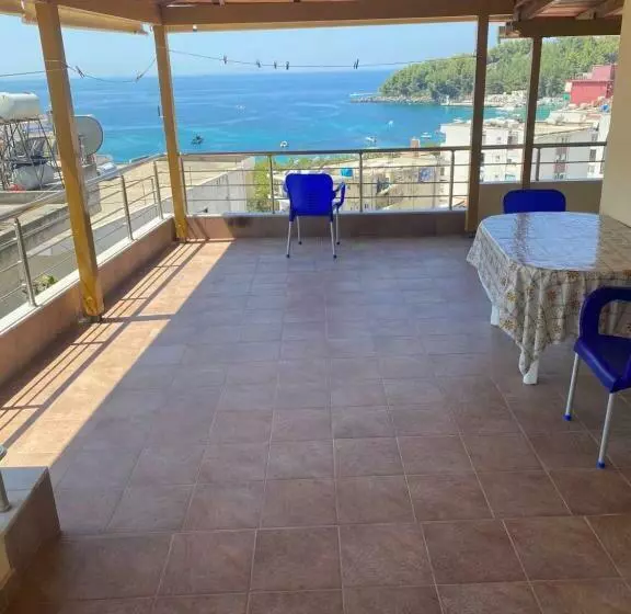 Maro Apartment