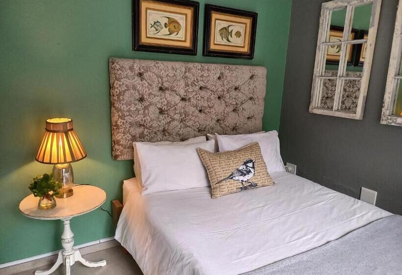 膳宿费 Driftwood Suite, Villa Roc Guesthouse, Salt Rock Ballito, No Loadshedding