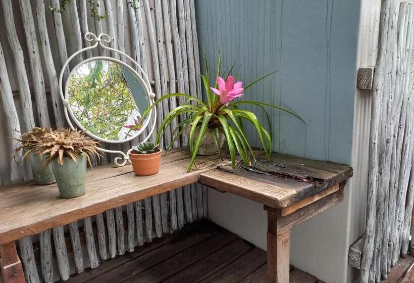 膳宿费 Driftwood Suite, Villa Roc Guesthouse, Salt Rock Ballito, No Loadshedding