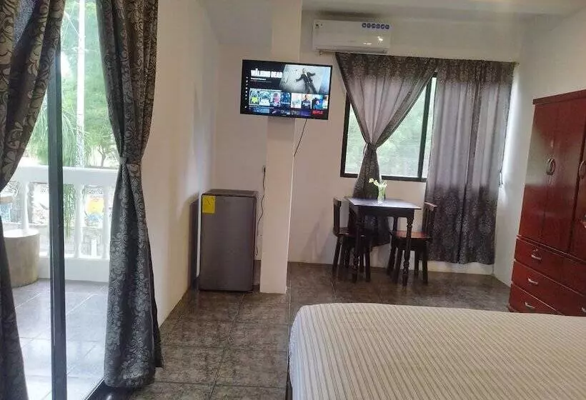 Majatalo Palmendros Hosteria