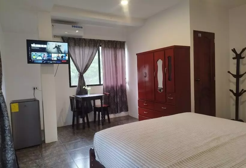 Majatalo Palmendros Hosteria