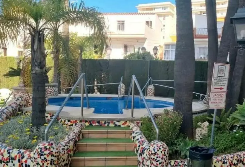 Mediterraneo Real Piscina Billar