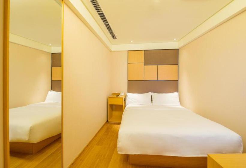 Hotel Ji Urumqi Yangzijiang Road