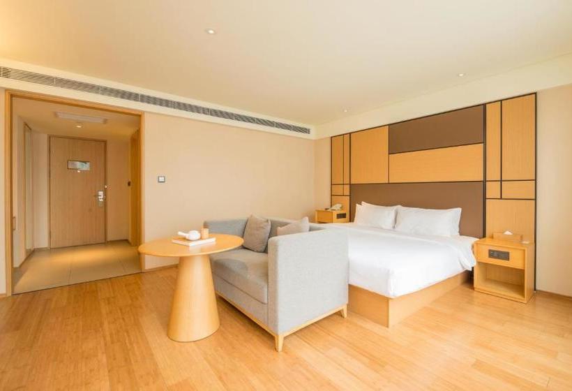 Hotel Ji Urumqi Yangzijiang Road